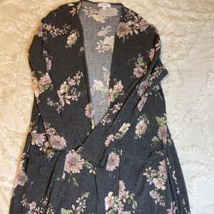 LuLaRoe Sarah cardigan